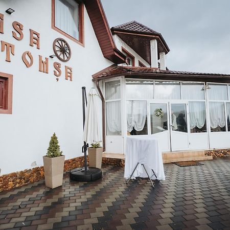 Casa Tomsa Bed and Breakfast Rozavlea Buitenkant foto