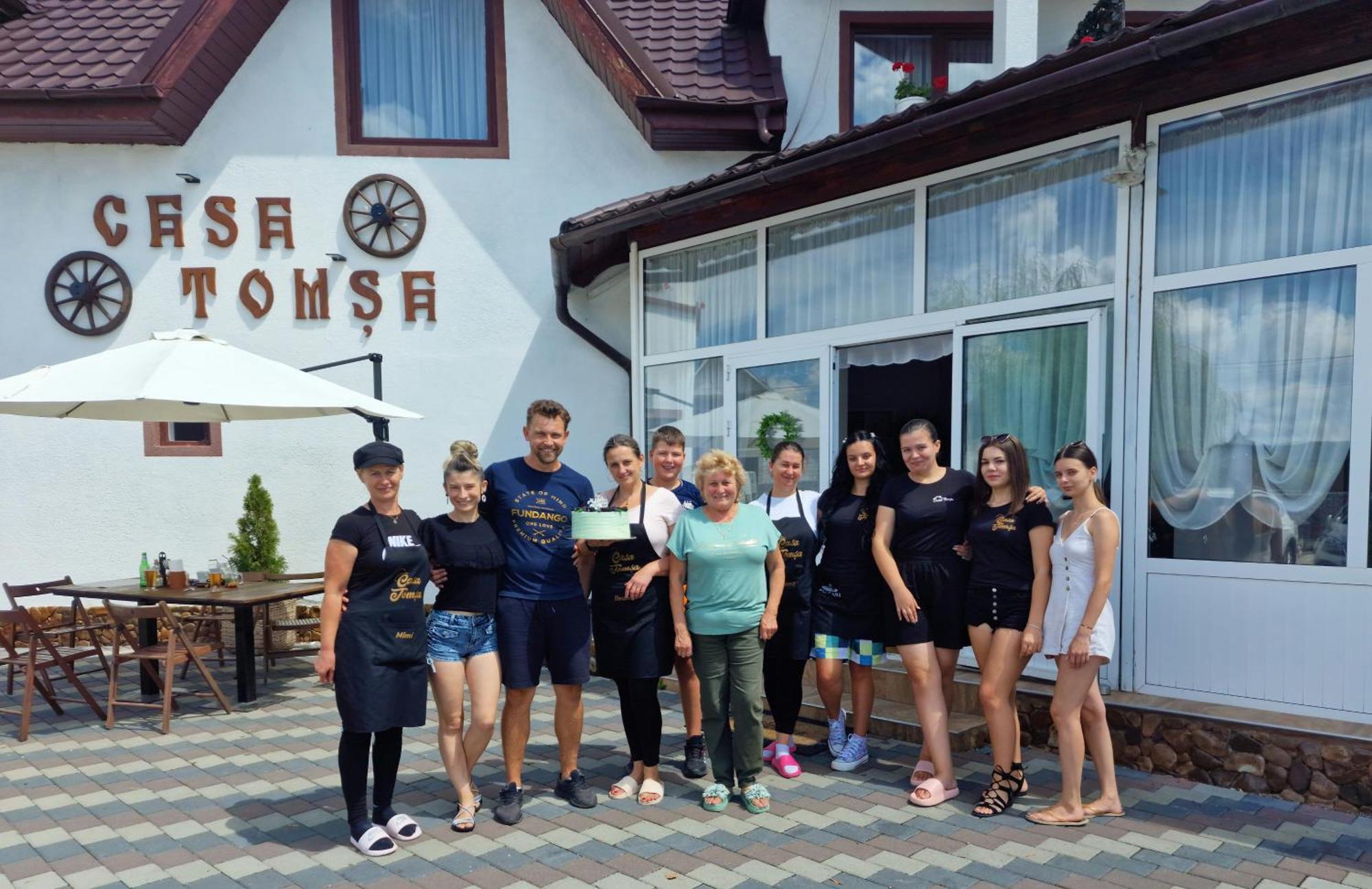 Casa Tomsa Bed and Breakfast Rozavlea Buitenkant foto