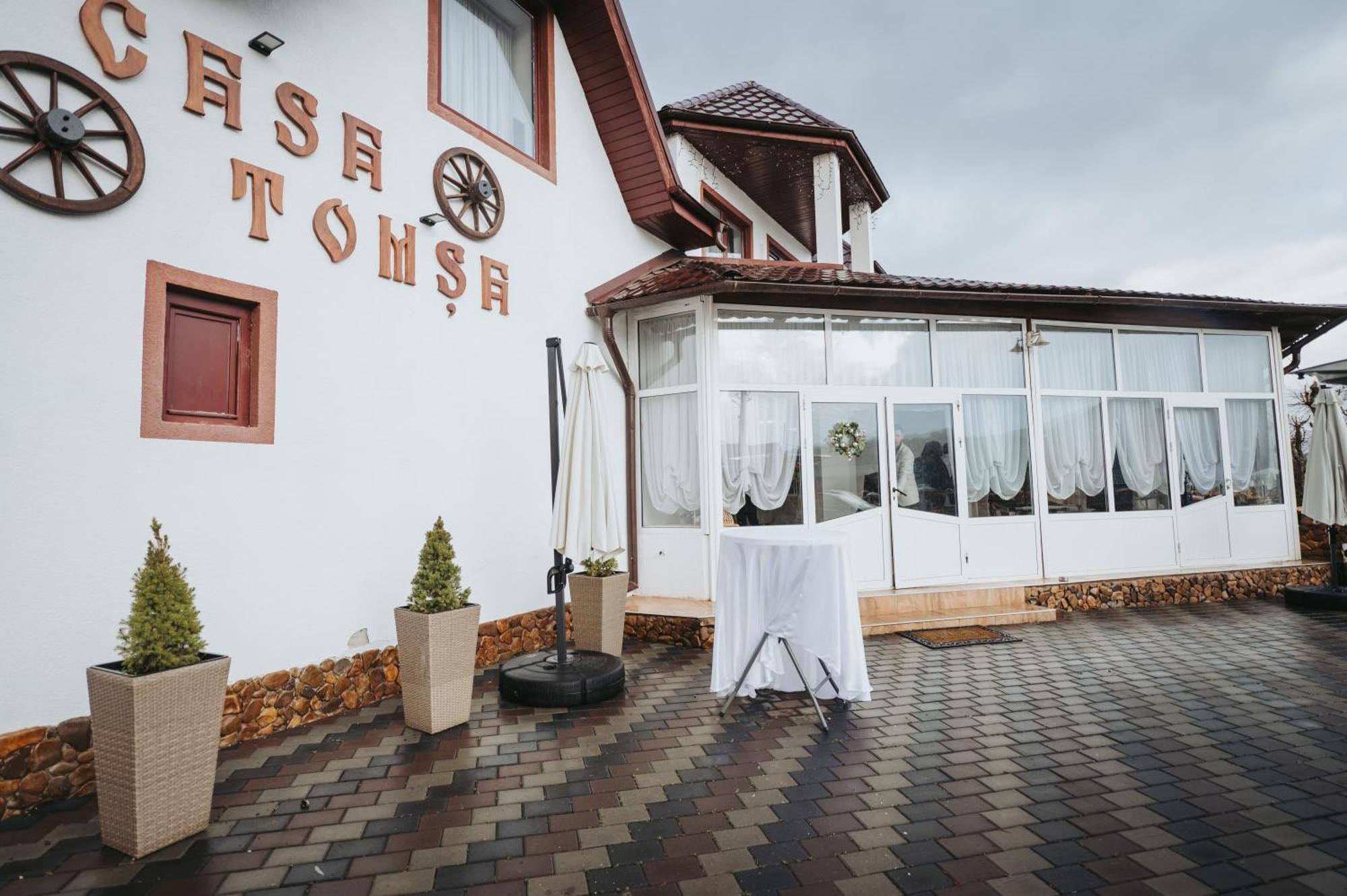 Casa Tomsa Bed and Breakfast Rozavlea Buitenkant foto